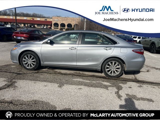 2016 Toyota Camry Hybrid LE