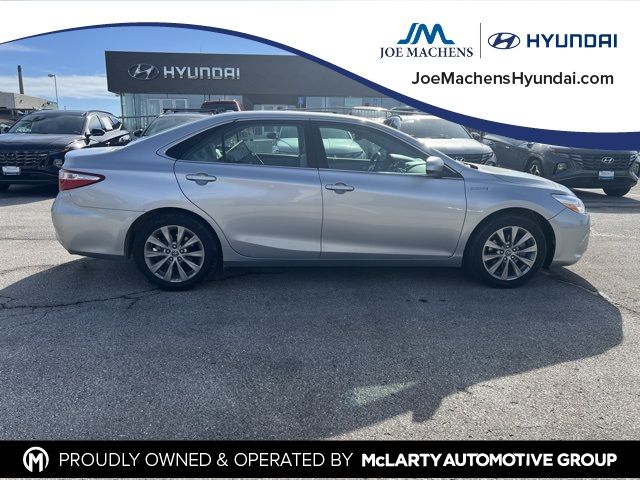 2016 Toyota Camry Hybrid LE