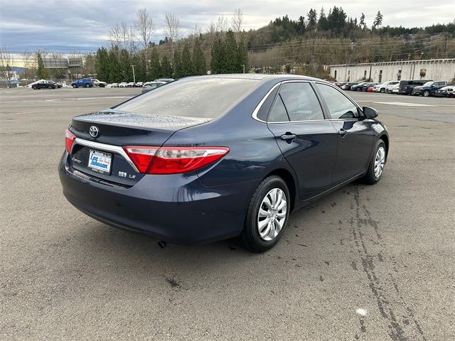 2016 Toyota Camry Hybrid LE