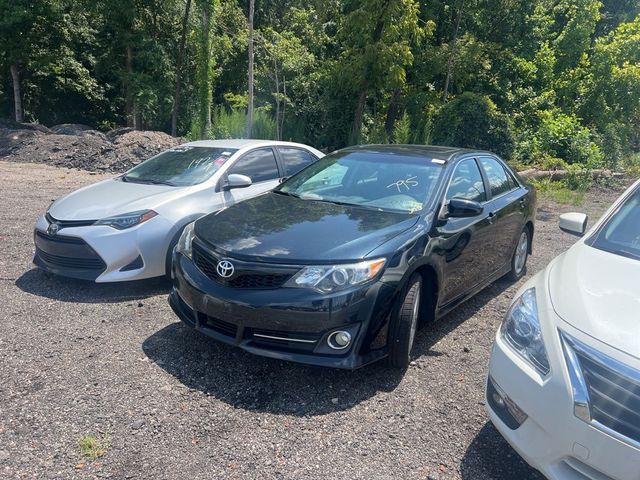 2016 Toyota Camry Hybrid LE