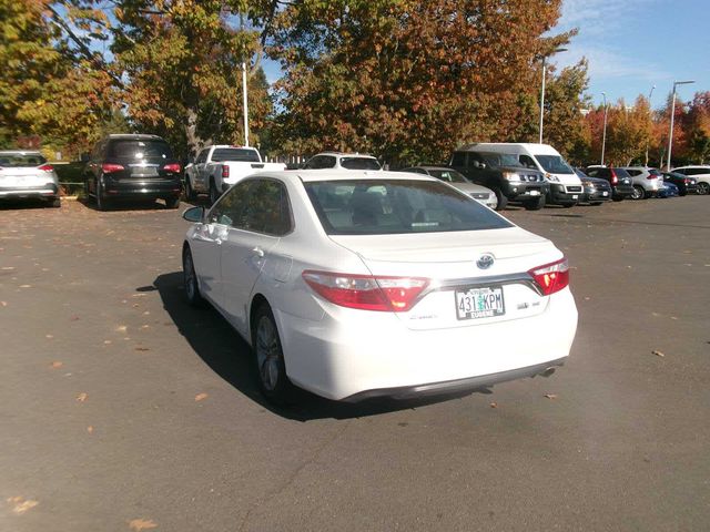 2016 Toyota Camry Hybrid SE