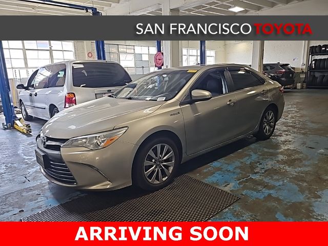 2016 Toyota Camry Hybrid XLE