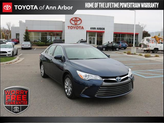 2016 Toyota Camry Hybrid XLE