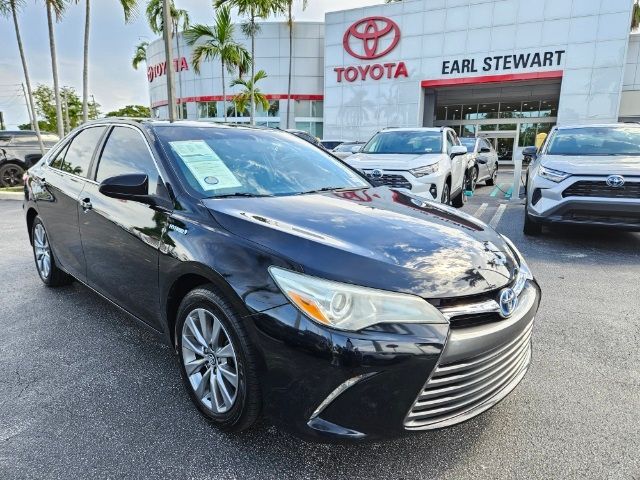 2016 Toyota Camry Hybrid XLE