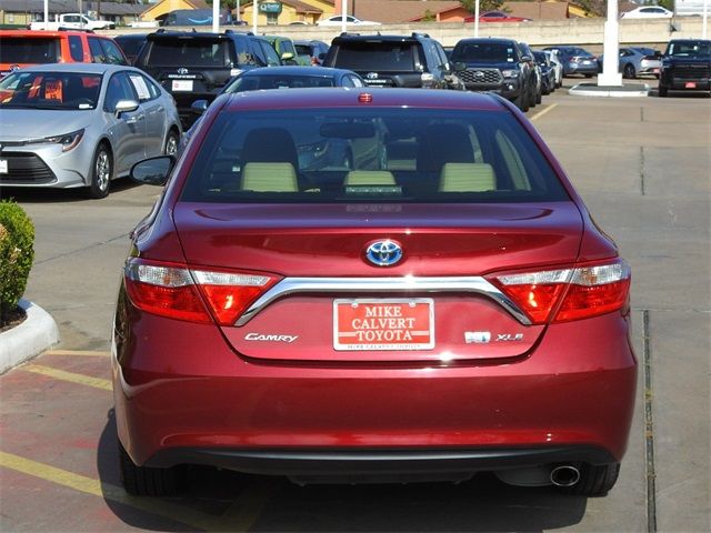 2016 Toyota Camry Hybrid XLE