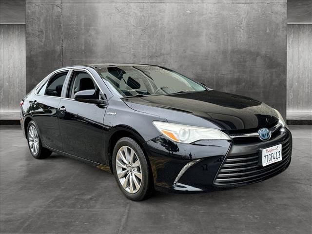 2016 Toyota Camry Hybrid XLE