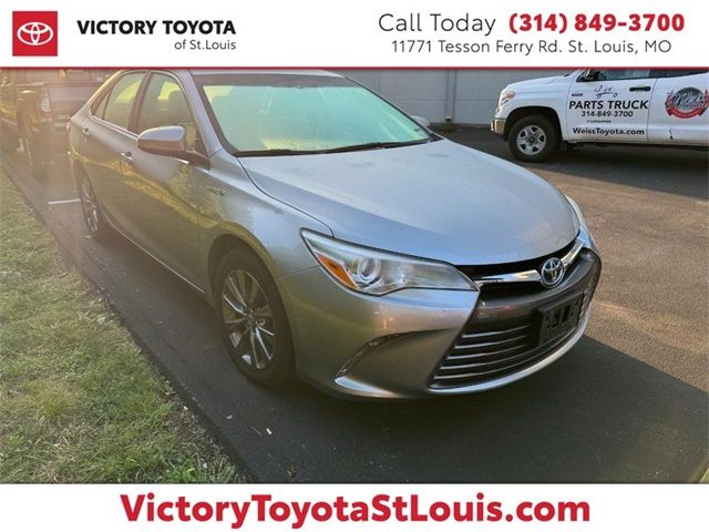 2016 Toyota Camry Hybrid XLE