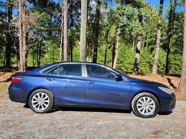 2016 Toyota Camry Hybrid XLE