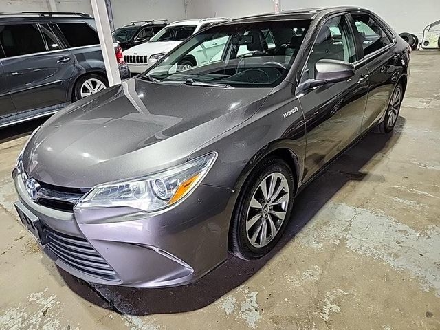 2016 Toyota Camry Hybrid XLE