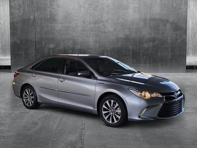 2016 Toyota Camry Hybrid XLE