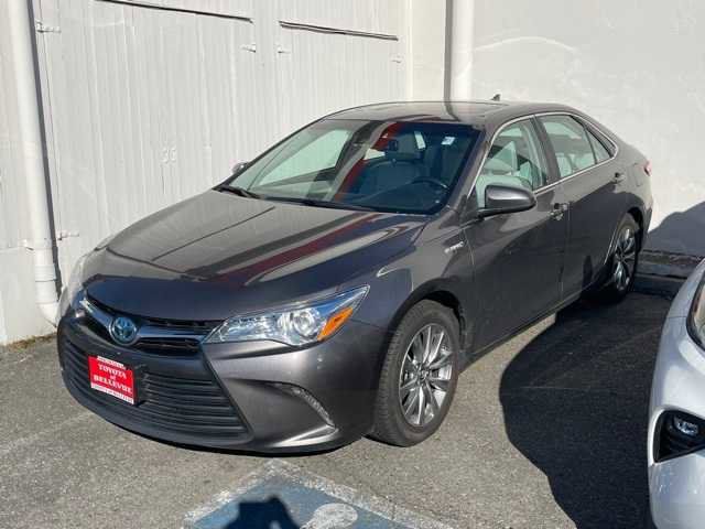 2016 Toyota Camry Hybrid XLE