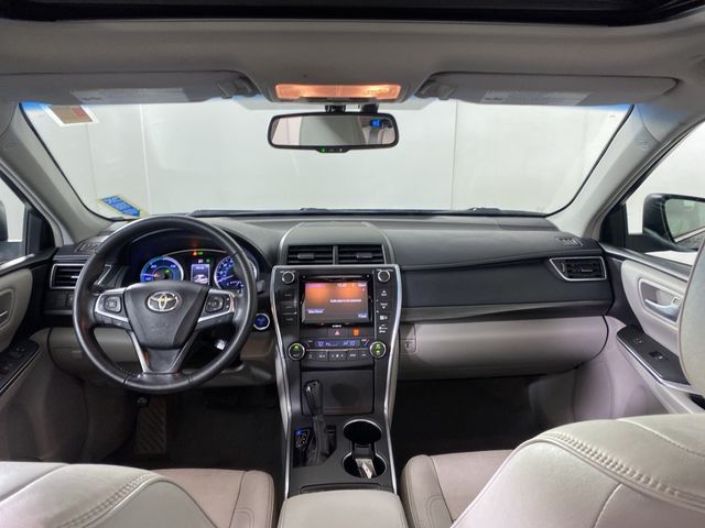 2016 Toyota Camry Hybrid XLE