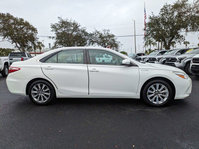 2016 Toyota Camry Hybrid XLE