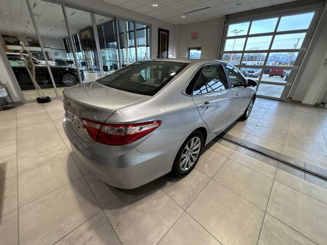 2016 Toyota Camry Hybrid XLE