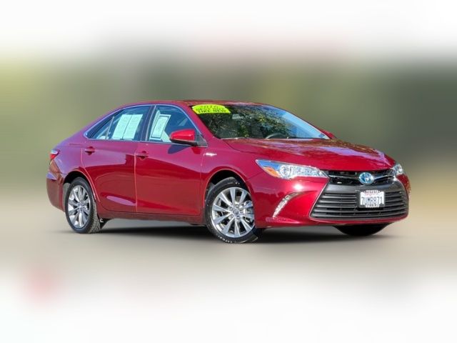 2016 Toyota Camry Hybrid XLE