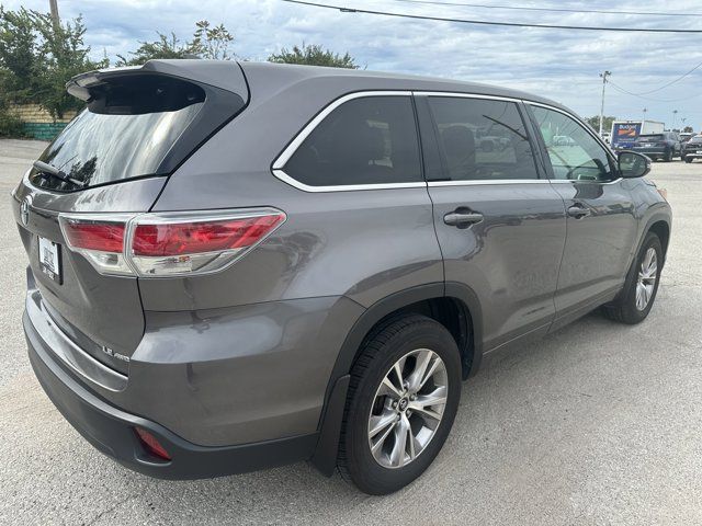 2016 Toyota Highlander LE