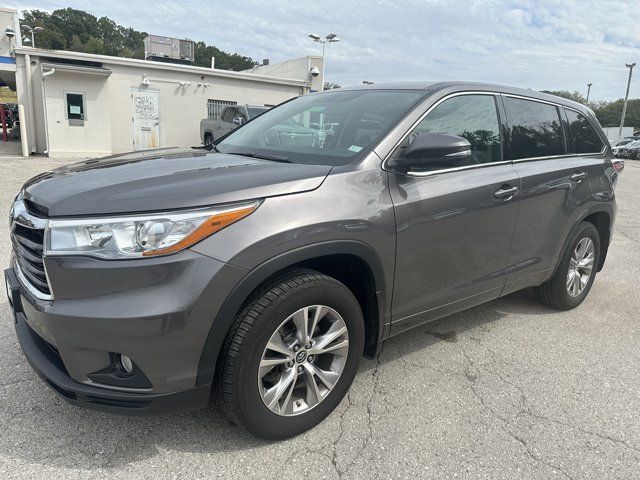 2016 Toyota Highlander LE