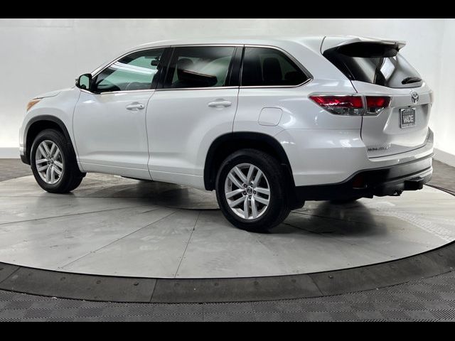 2016 Toyota Highlander LE