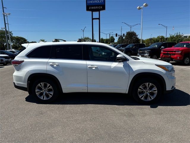 2016 Toyota Highlander LE Plus