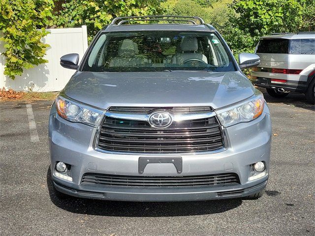 2016 Toyota Highlander 