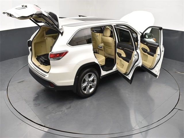 2016 Toyota Highlander Limited Platinum