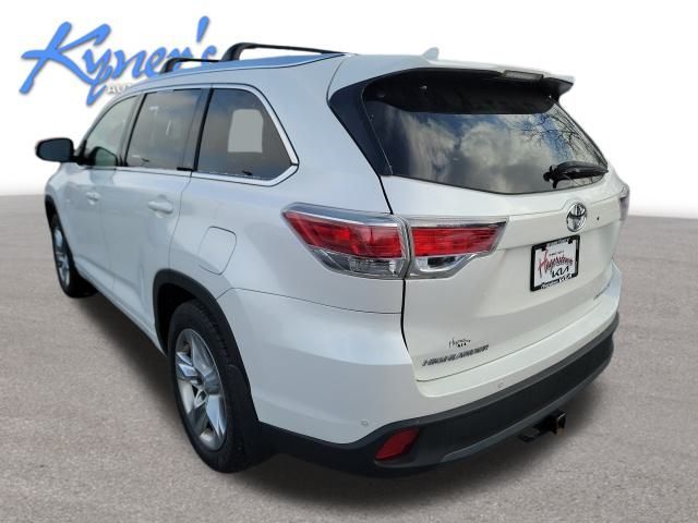 2016 Toyota Highlander Limited Platinum