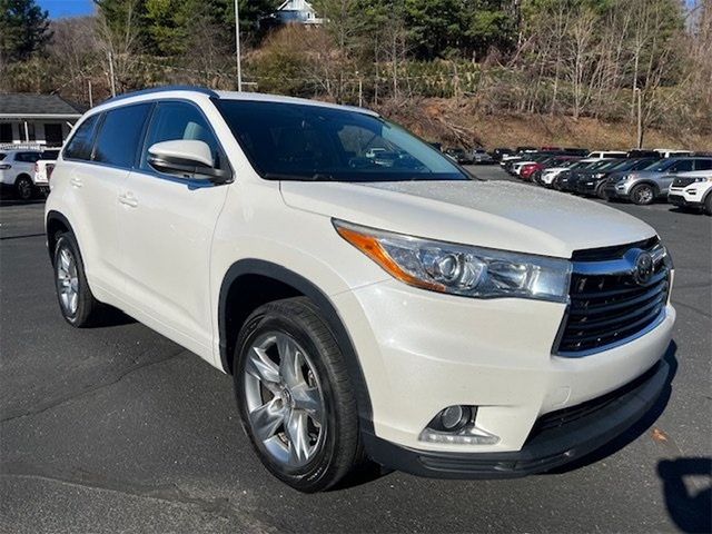 2016 Toyota Highlander 