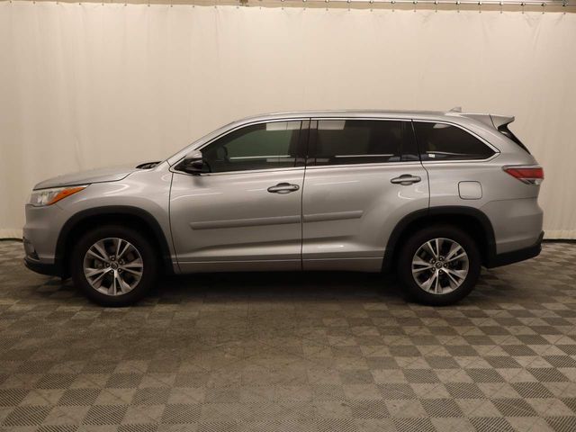 2016 Toyota Highlander 