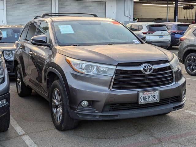 2016 Toyota Highlander 