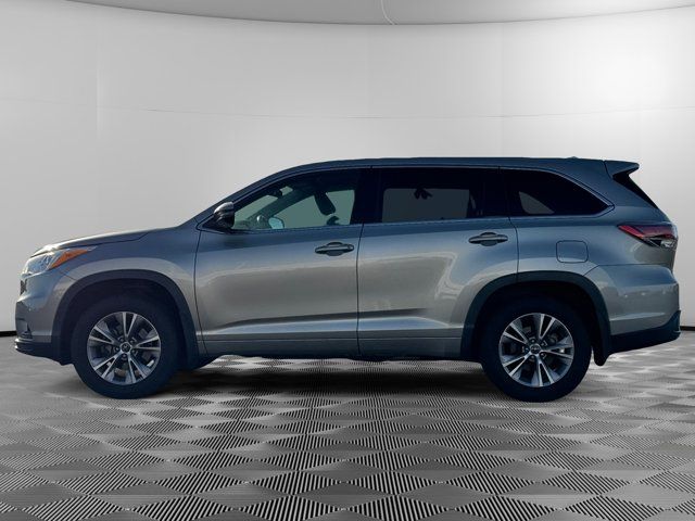 2016 Toyota Highlander LE