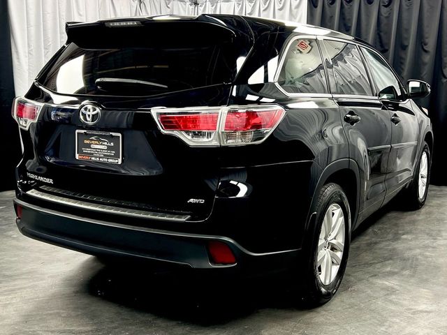 2016 Toyota Highlander LE