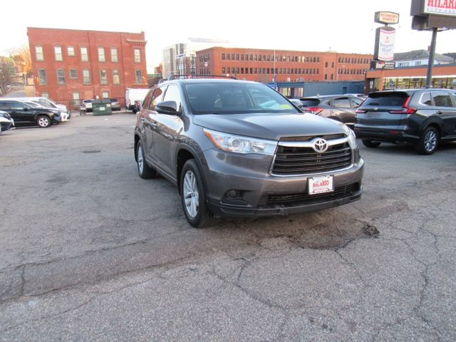 2016 Toyota Highlander LE