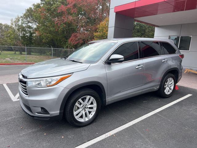 2016 Toyota Highlander LE