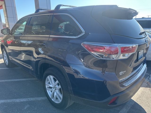 2016 Toyota Highlander LE