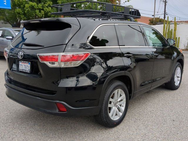 2016 Toyota Highlander LE