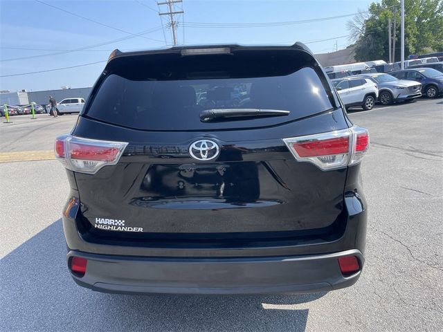 2016 Toyota Highlander LE