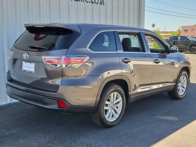 2016 Toyota Highlander LE