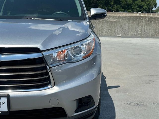 2016 Toyota Highlander LE