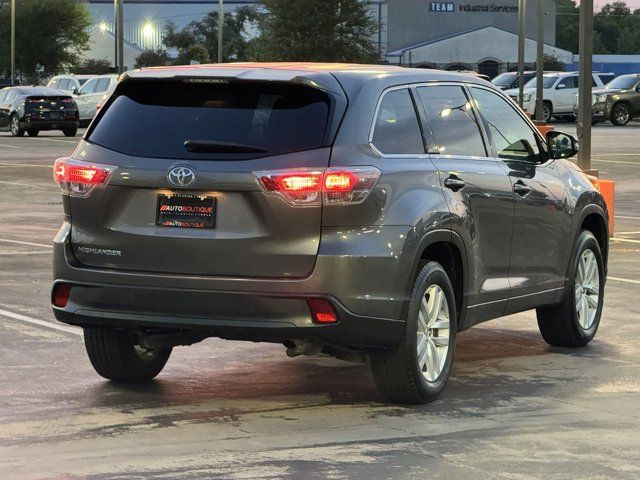 2016 Toyota Highlander LE