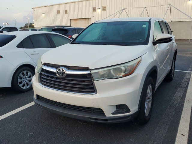 2016 Toyota Highlander LE