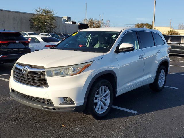 2016 Toyota Highlander LE