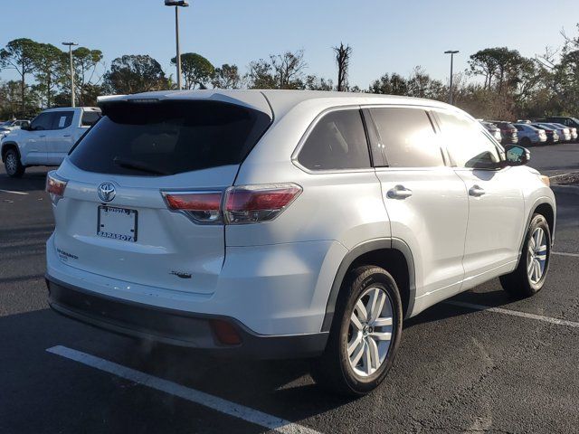 2016 Toyota Highlander LE