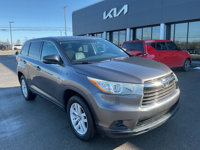 2016 Toyota Highlander LE