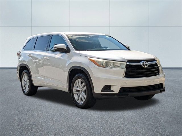 2016 Toyota Highlander LE