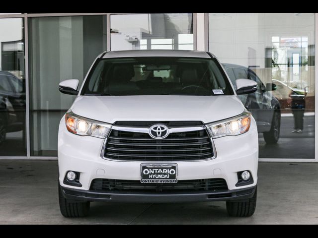 2016 Toyota Highlander LE