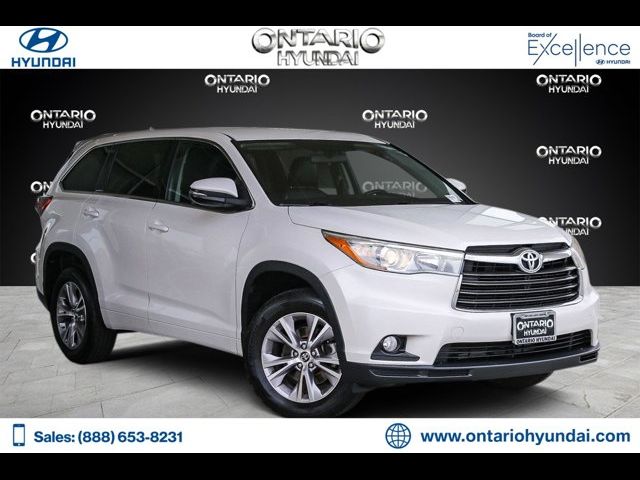 2016 Toyota Highlander LE