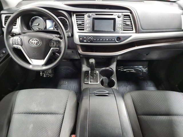 2016 Toyota Highlander LE