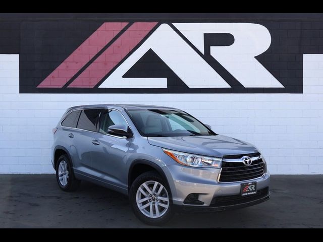 2016 Toyota Highlander LE