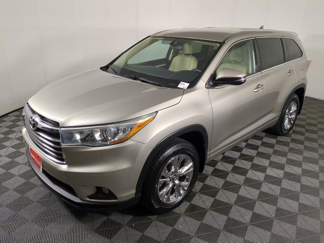 2016 Toyota Highlander LE Plus