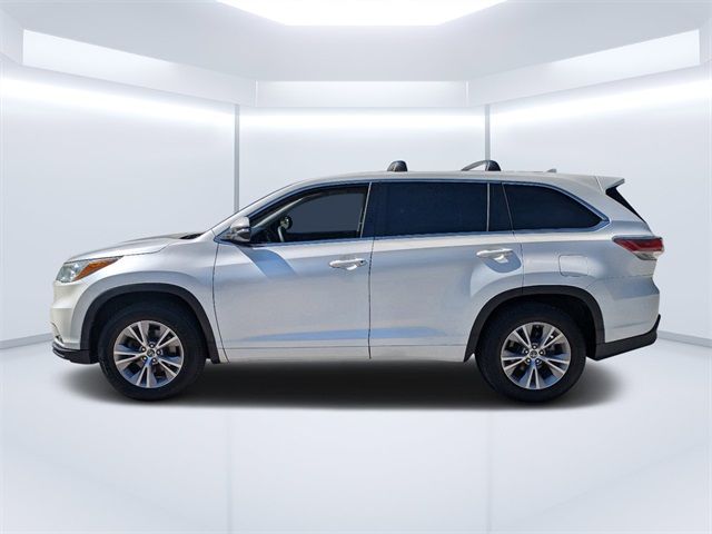 2016 Toyota Highlander LE Plus